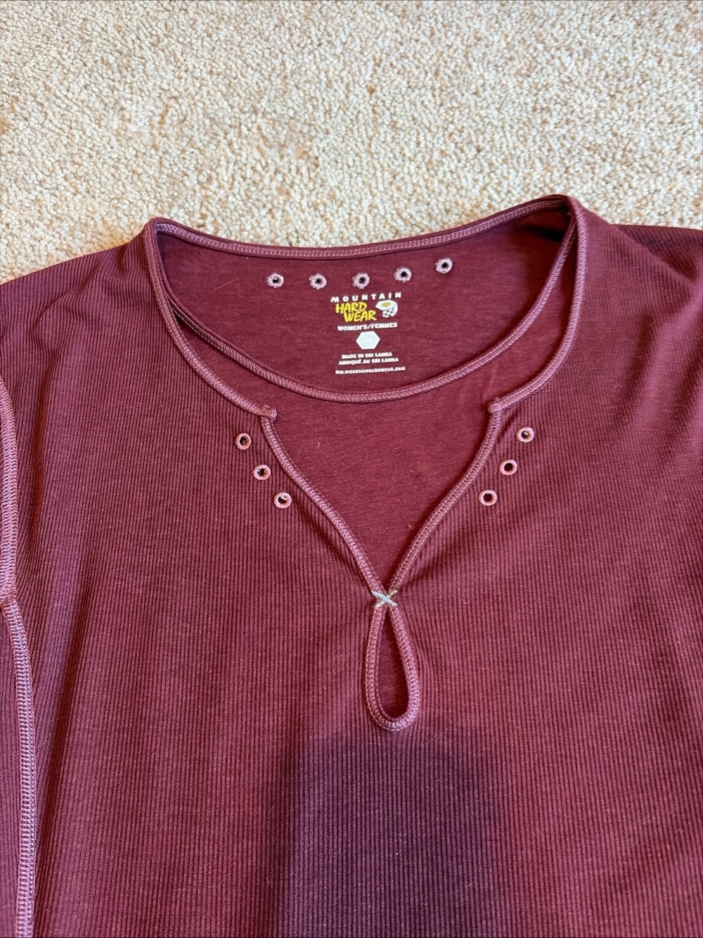 Mountain Hardwear Women's Long Sleeve Top Size L Athletic Casual Wear Wine - Picture 4 of 11